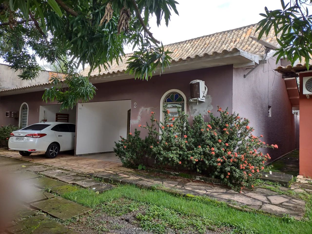Casa mobiliada condomínio em Araguaína 