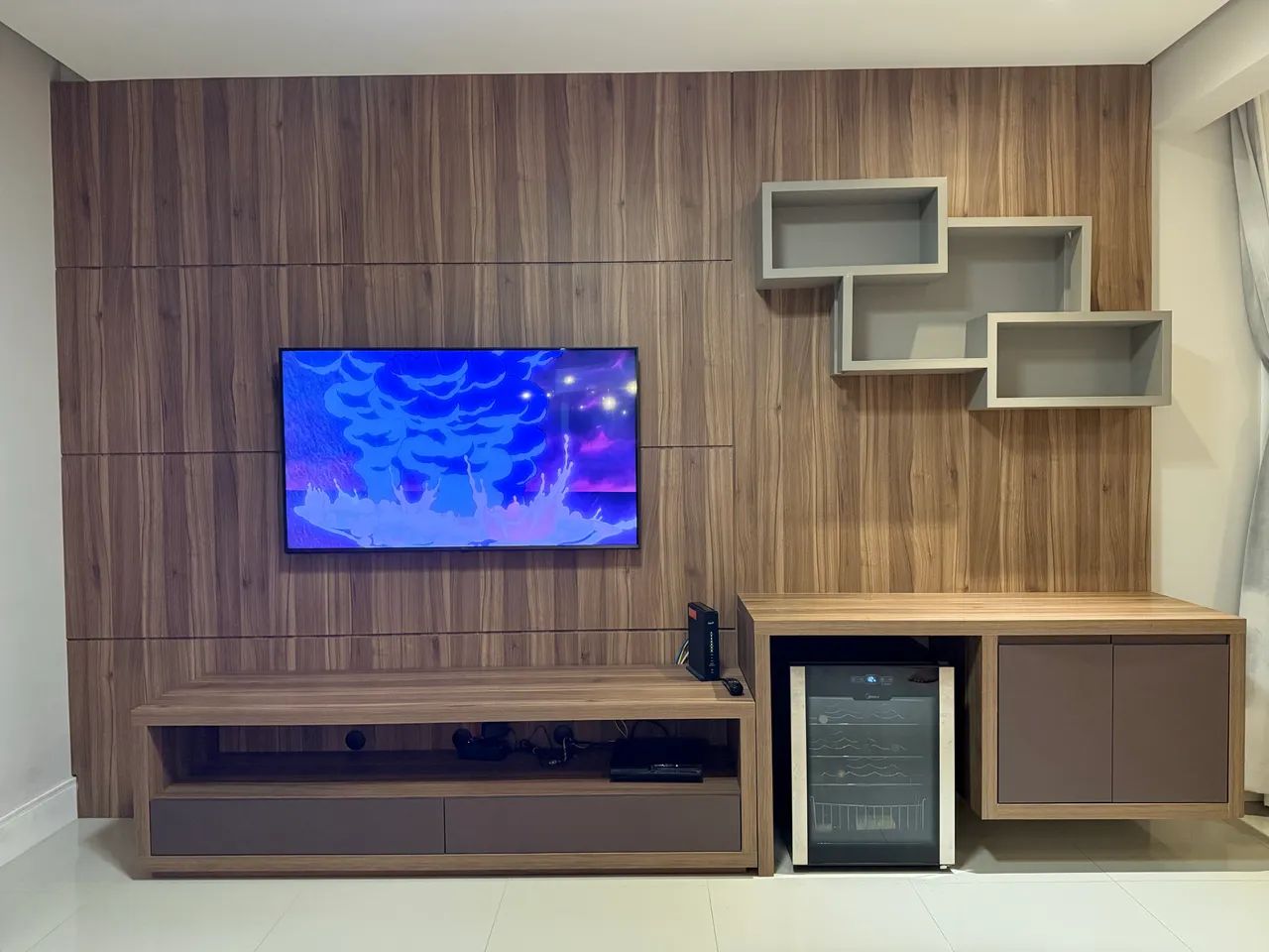 Rack de Tv + Painel com Gaveteiro - Foto 2