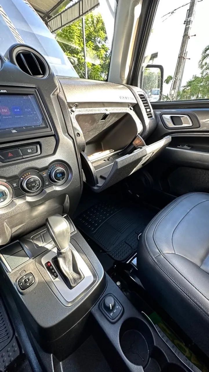 Troller T-4 T-4 4x4 3.2 Tdi Cap.Rígida Die. Aut. 2021