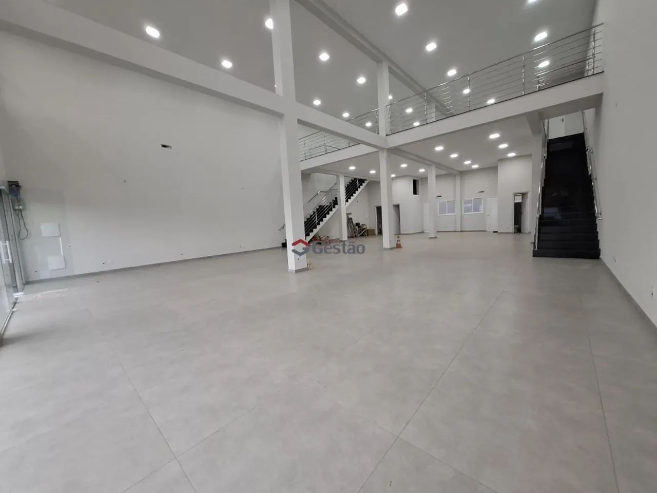 Excelente Loja Nova com mezanino Bairro Moinhos REF: C2021 - Foto 9