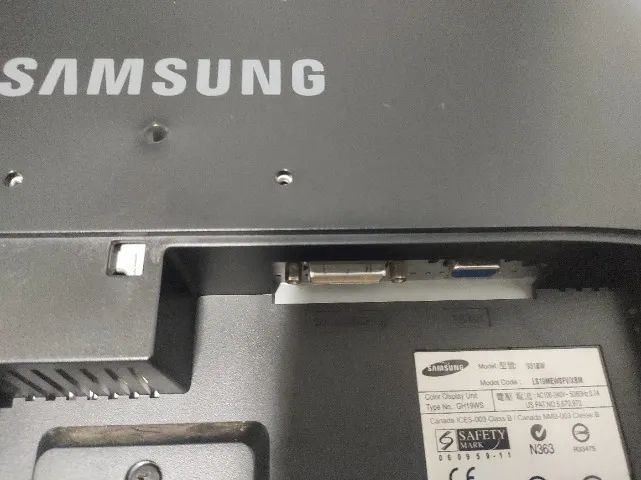 Monitor Samsung 931bw com defeito - Foto 4