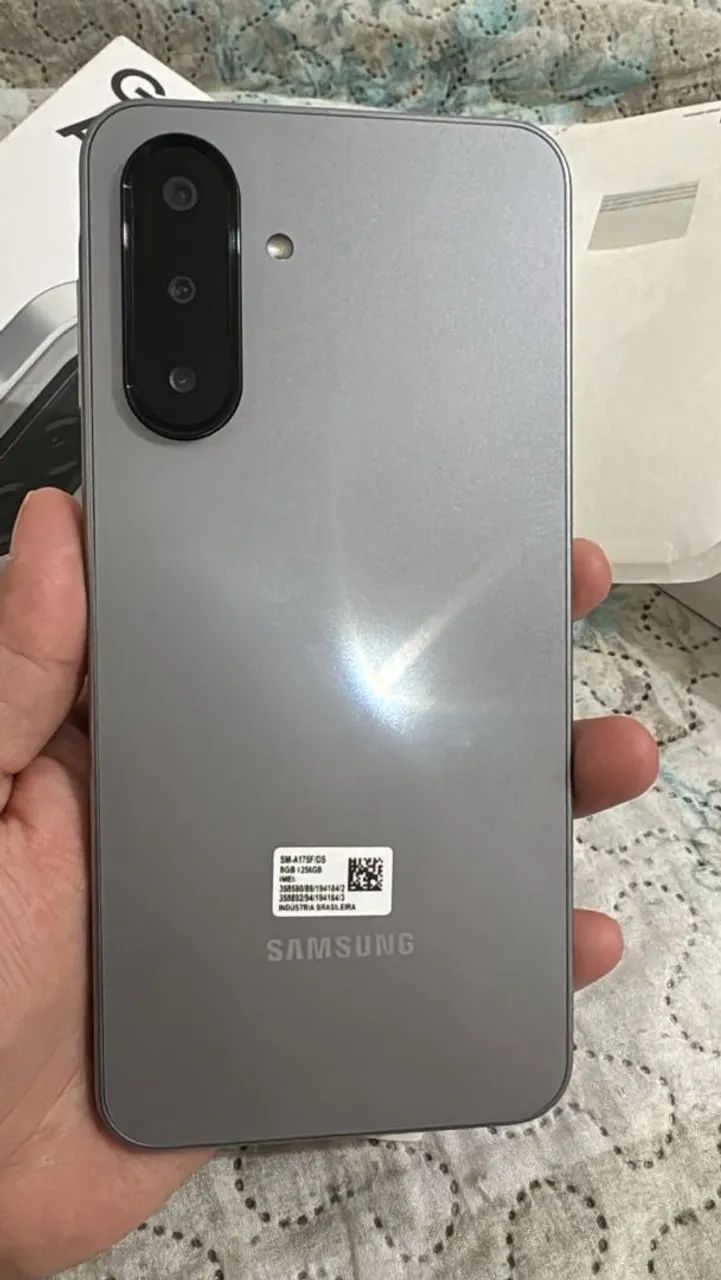 Samsung A17 - Foto 2