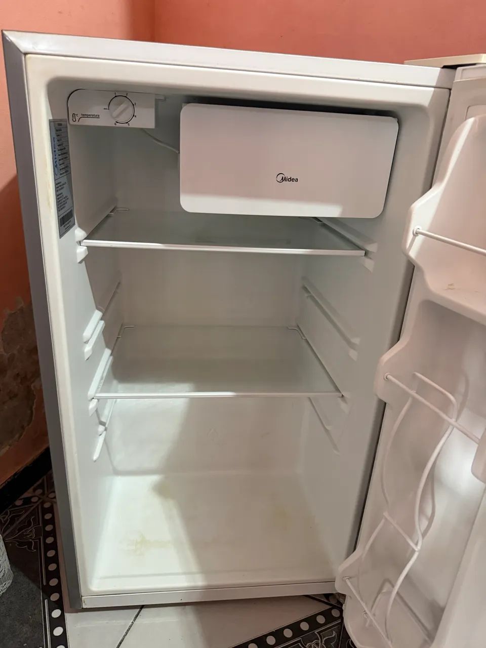 Frigobar mídia