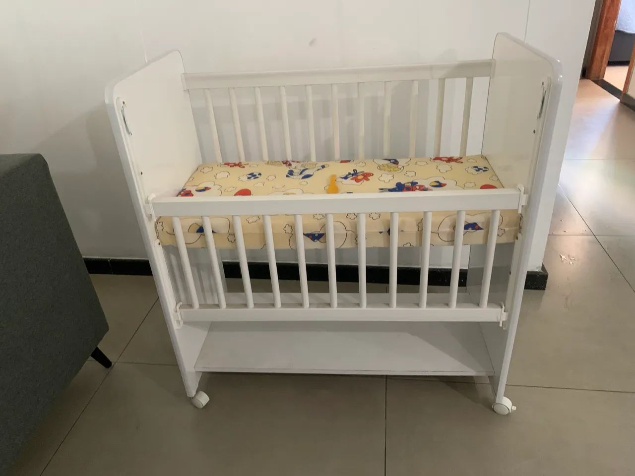 Vendo mini berço nunca usado  - Foto 5