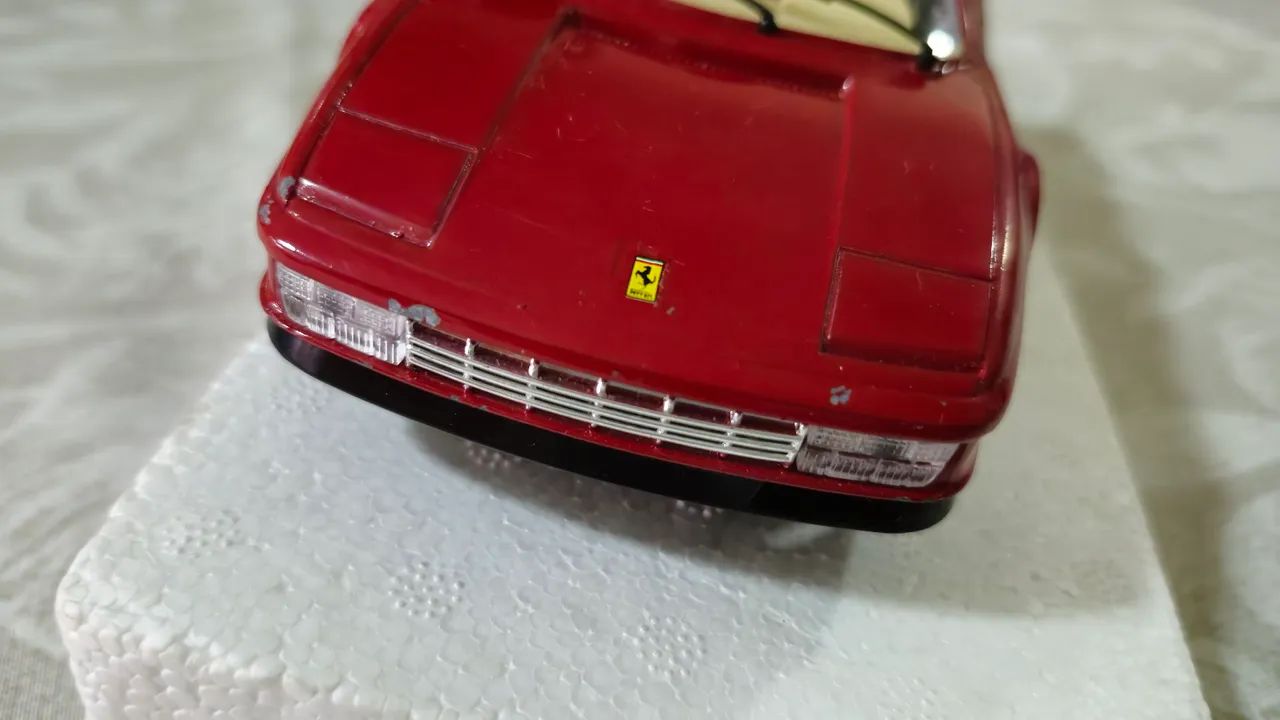 Ferrari Testarossa 1984 Burago 1/24 - Foto 5