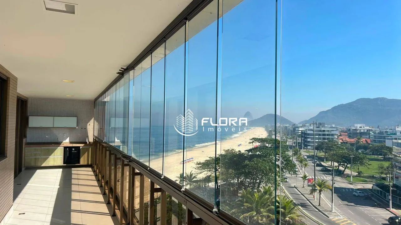 Excelente apartamento frente mar