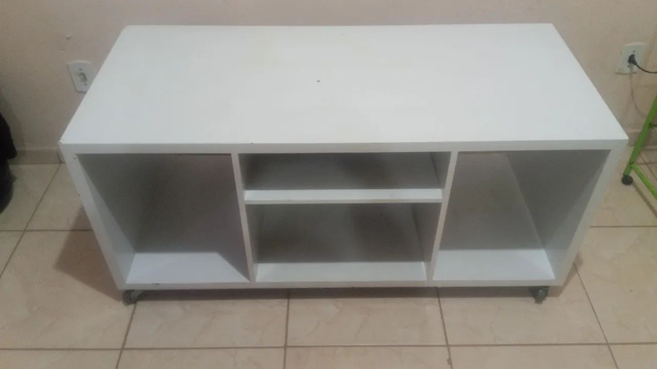 Rack Multiuso Branco para TV com Rodinhas - Ótimo Estado - Foto 4