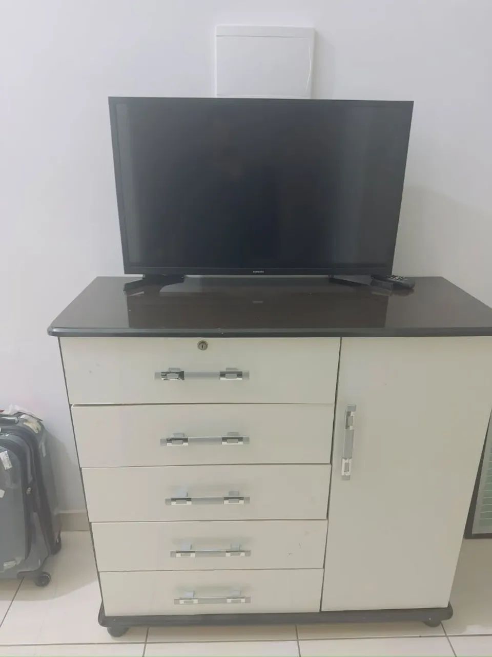 Cômoda com chaves  - Foto 2
