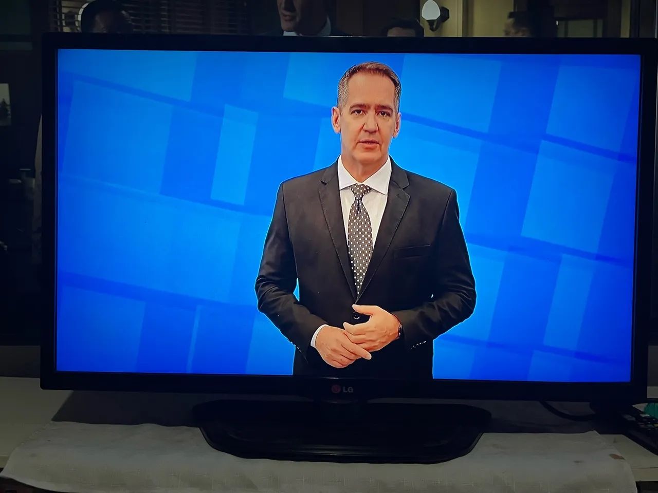 Vendo uma tv LG 32 polegadas não e smart  - Foto 5