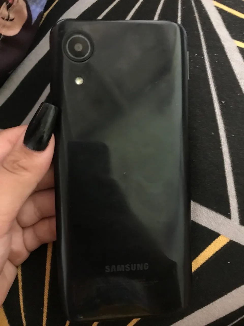 Vende-se um celular Samsung 