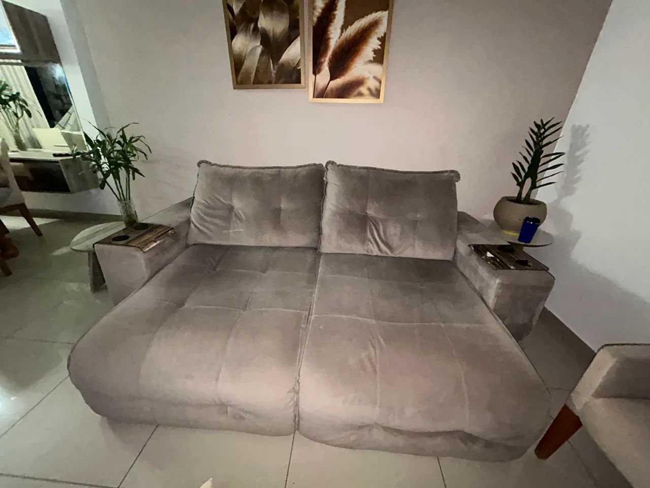 Sofá retrátil e reclinável 