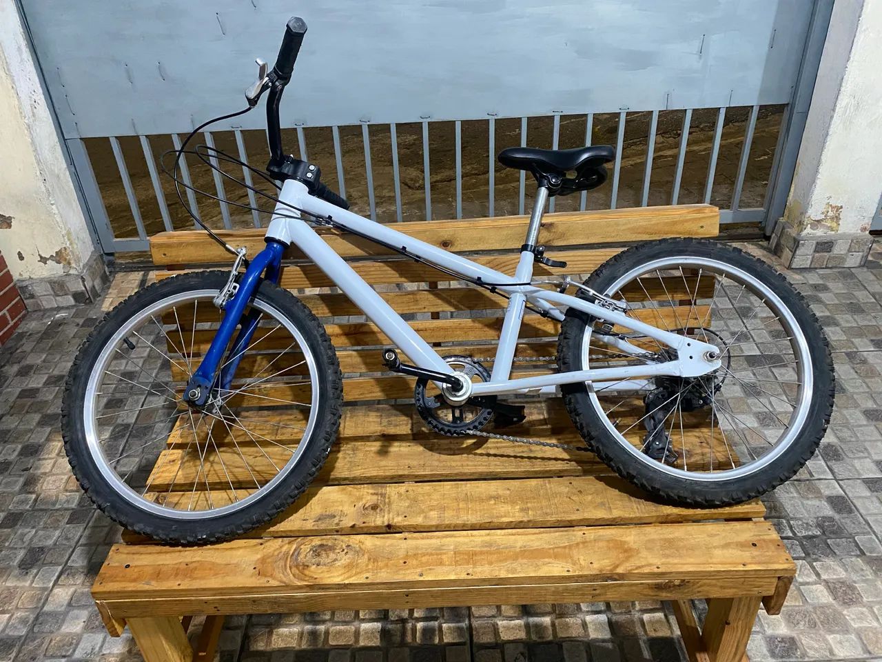 Bicicleta RockRider Branca com 6 marchas - Foto 2