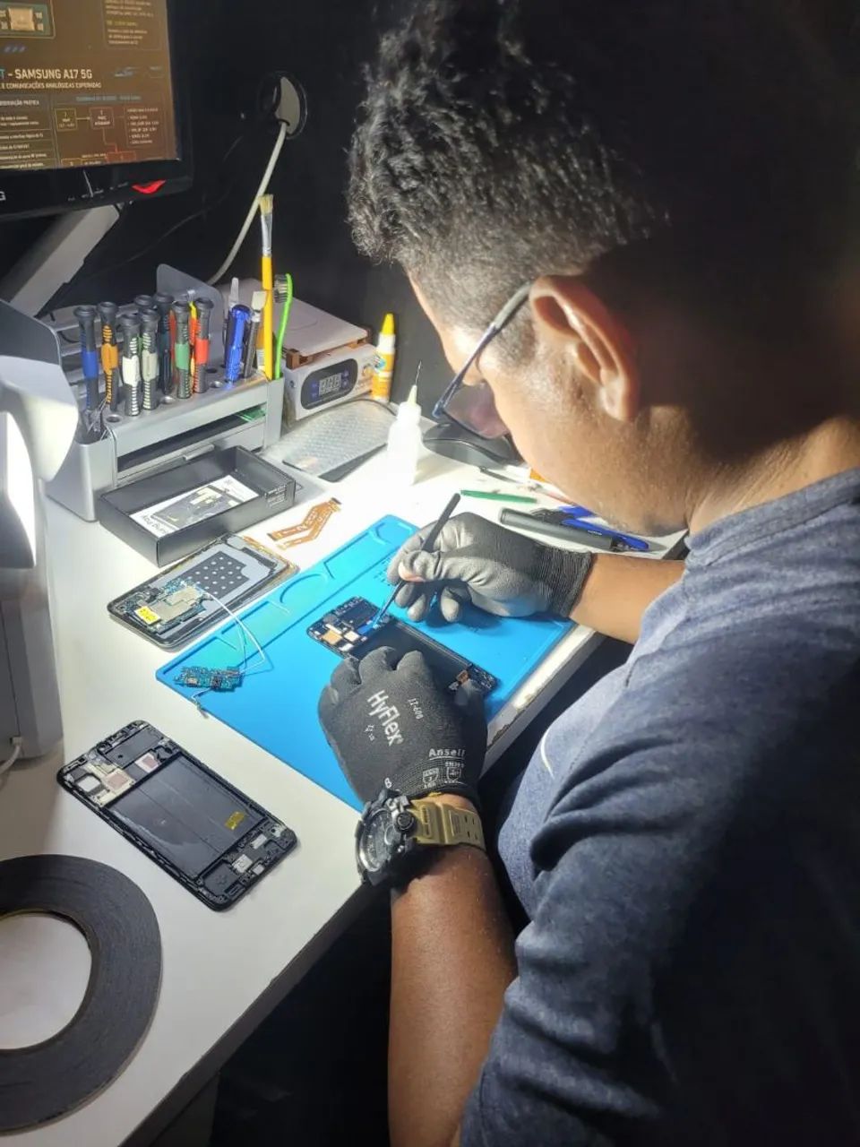 Troca de tela, bateria e Reparo em placa de Smartphone  - Foto 2