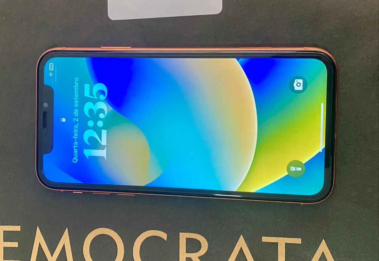 iPhone XR muito novo - Foto 2