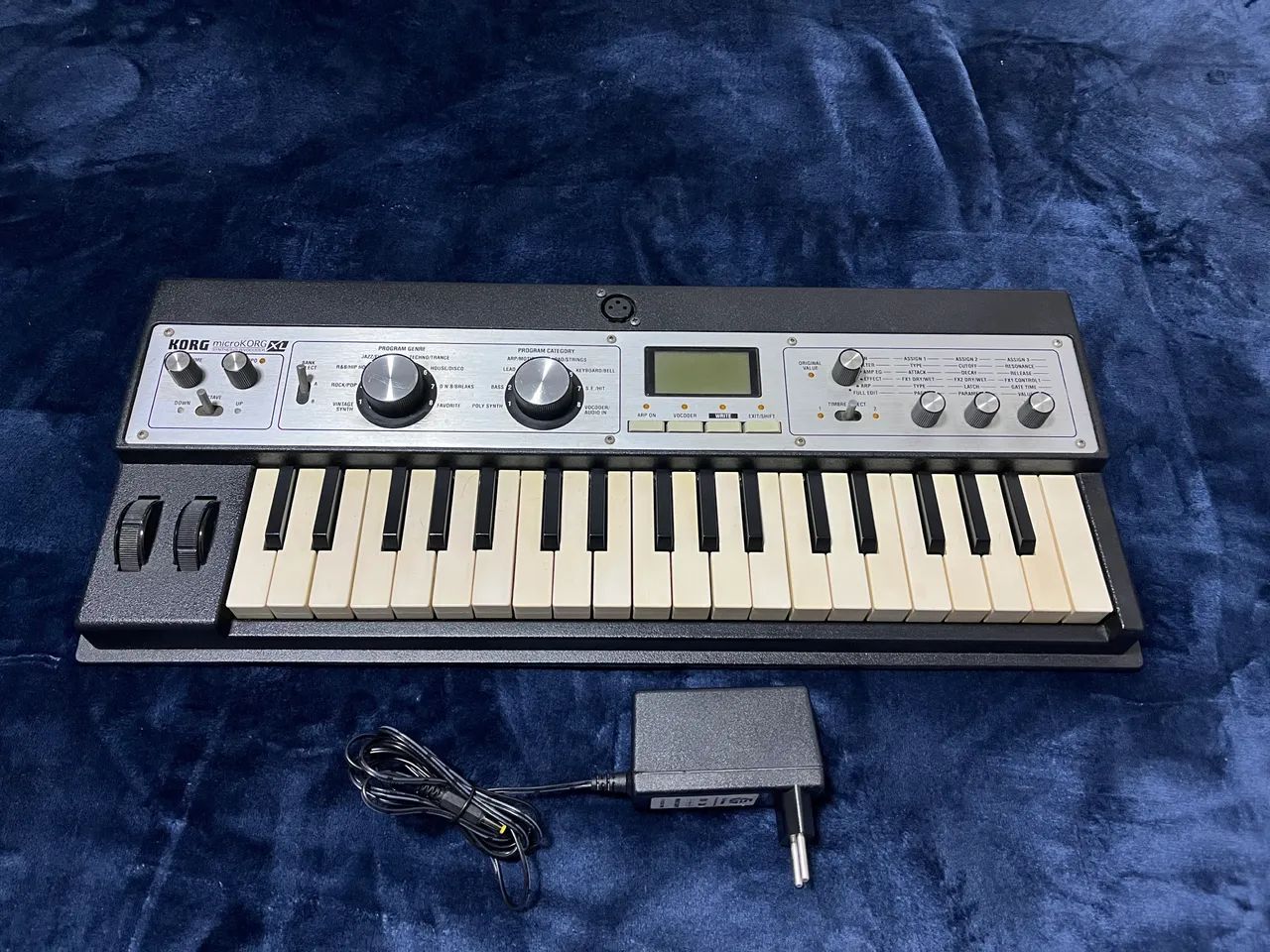 Korg MicroKorg XL c/ Microfone Original - Perfeito Estado - Foto 5