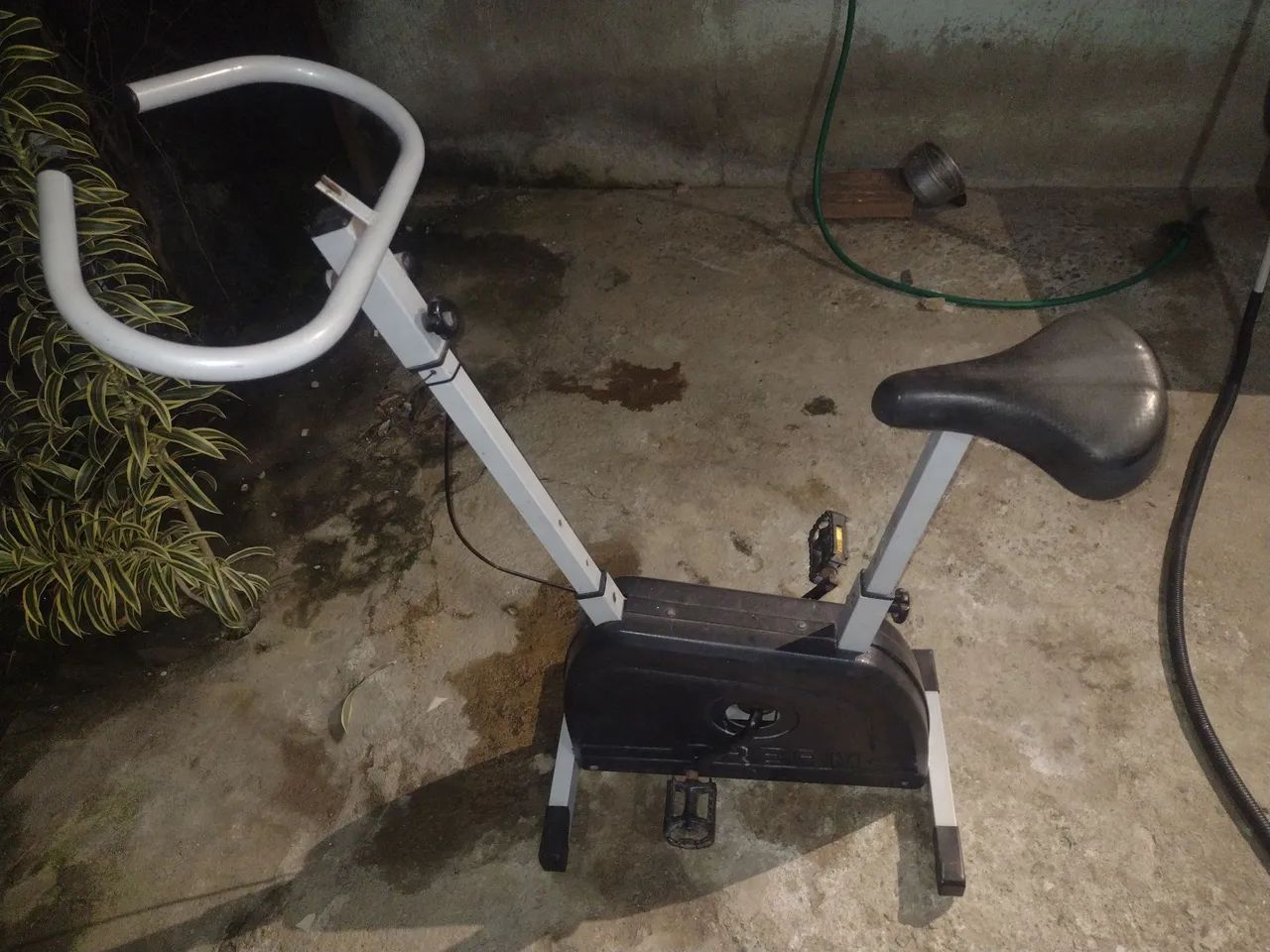 Bicicleta de exercícios  - Foto 2