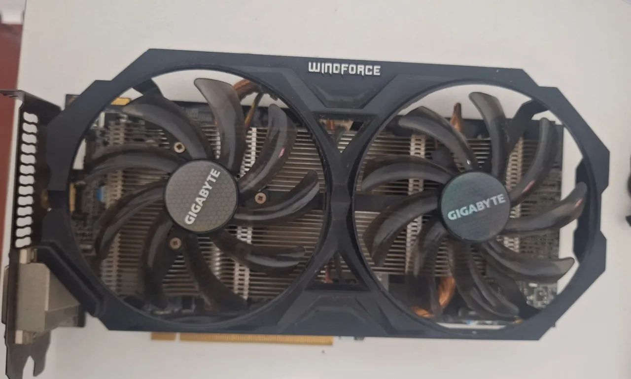 R9 270 2GB windforce 2x 