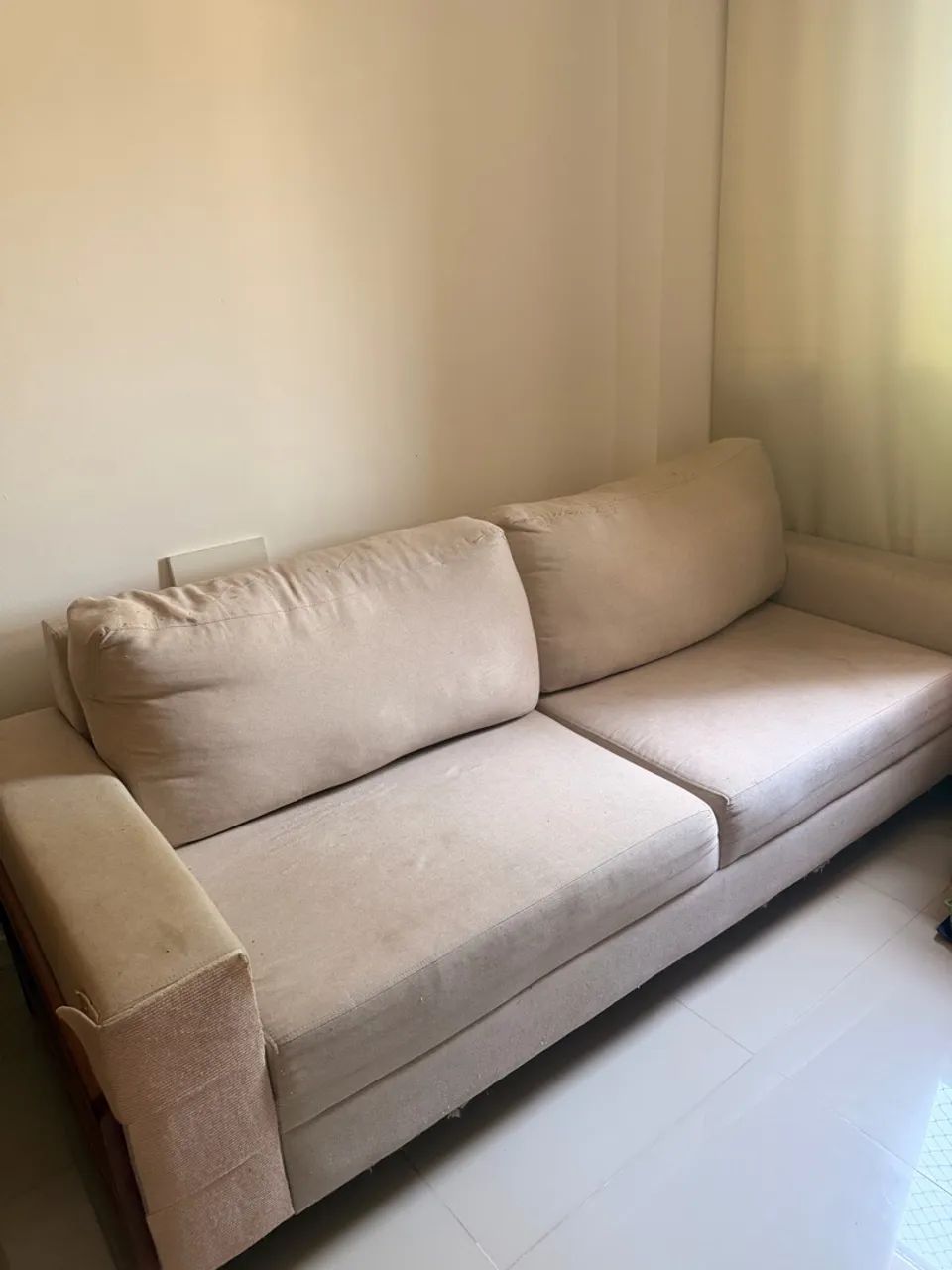 Doa-se sofá 3 lugares 2,10cms