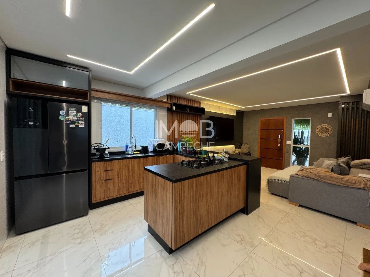 Casa 3 dormitórios (1 suíte) à venda no Campeche - Florianópolis/SC - Foto 2