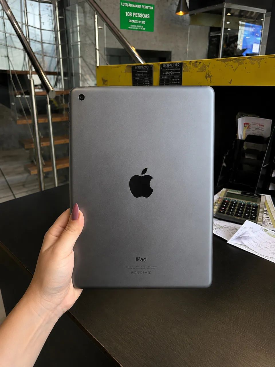  iPad 8ª geração 64GB - Foto 4