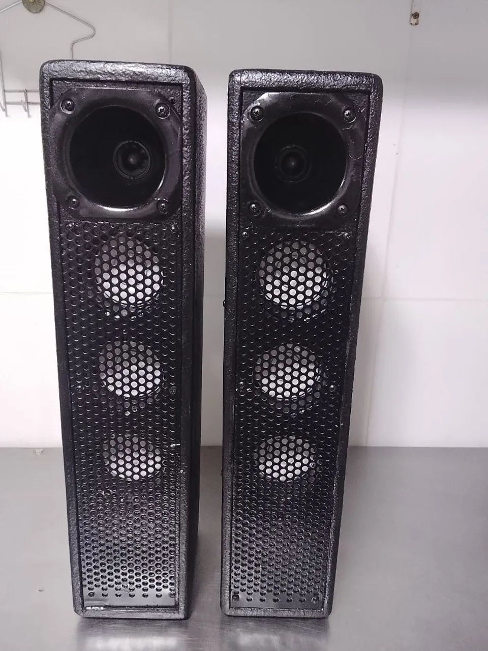 Vendo par de caixas passivas torre 250 wts cada uma  - Foto 3