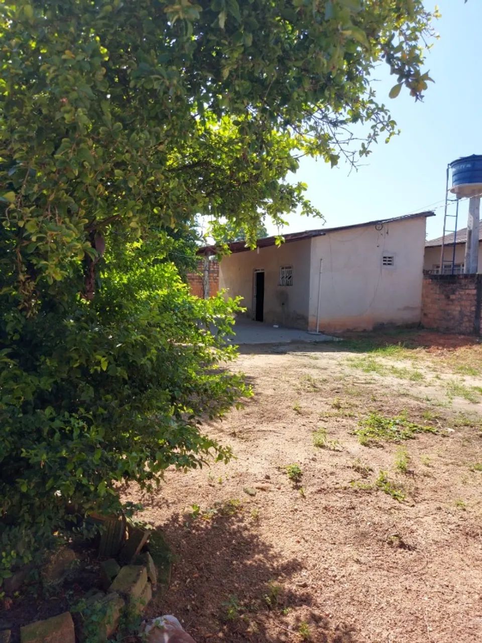 Casa com quintal - Foto 2