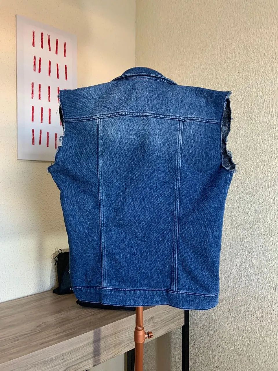 Colete Jeans Azul Feminino em Ótimo Estado - Foto 3