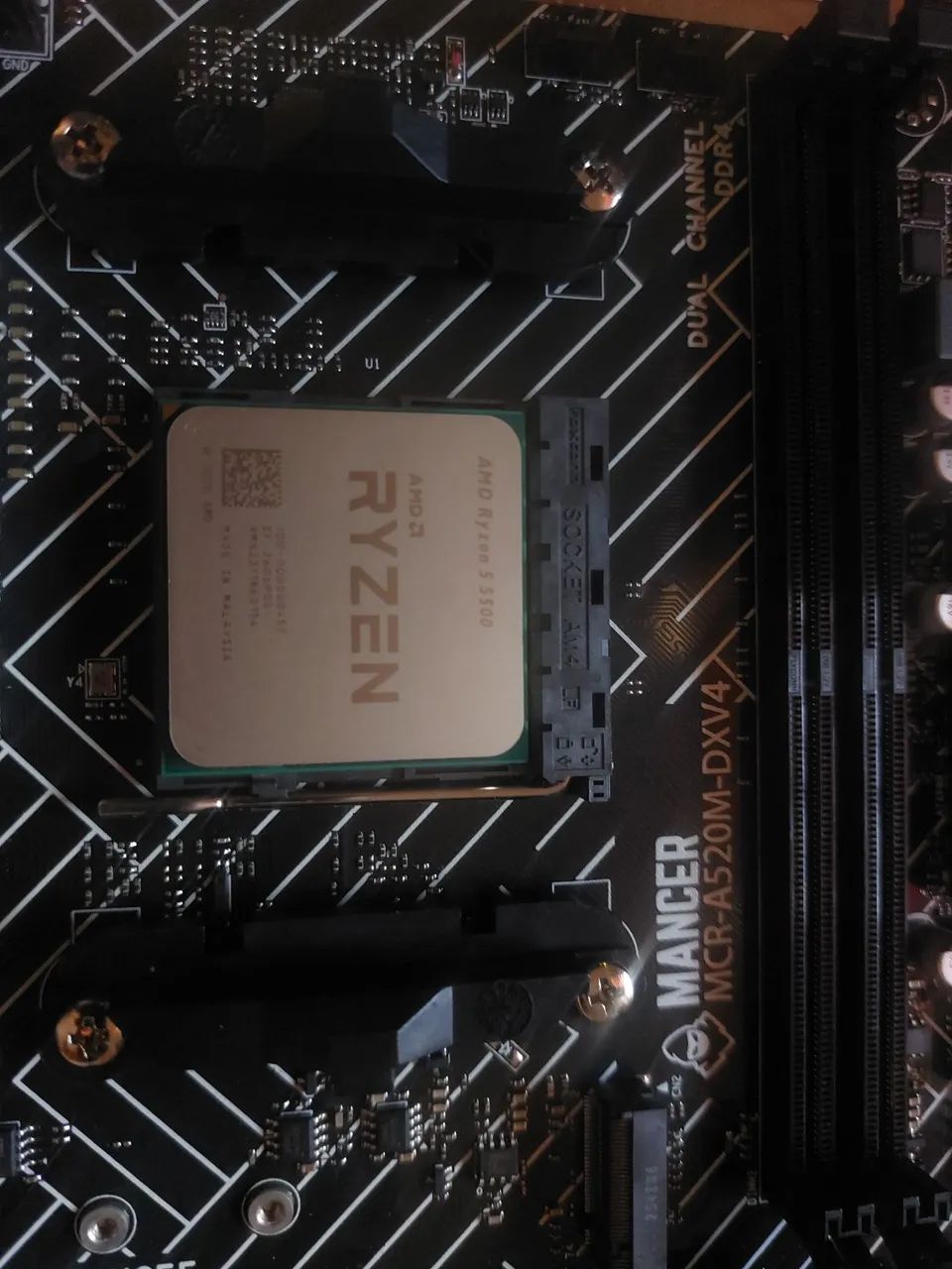Ryzen 5 5500 seminovo