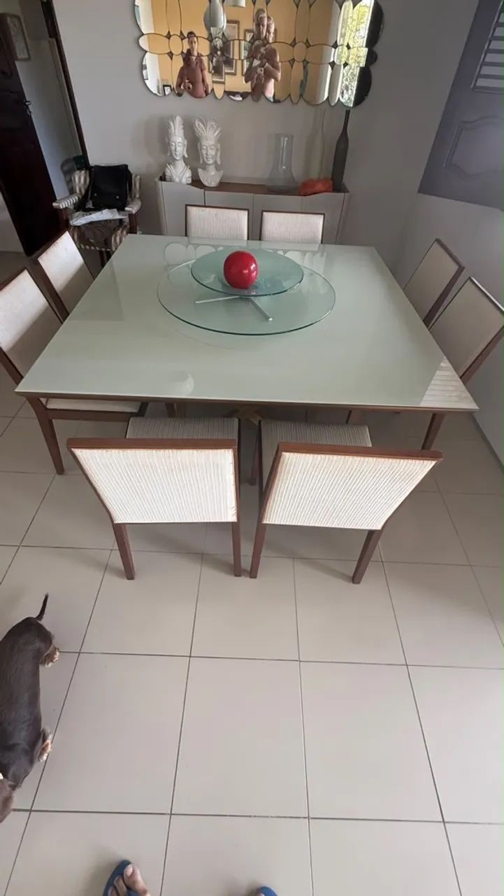 Lindo conjunto de mesa de jantar