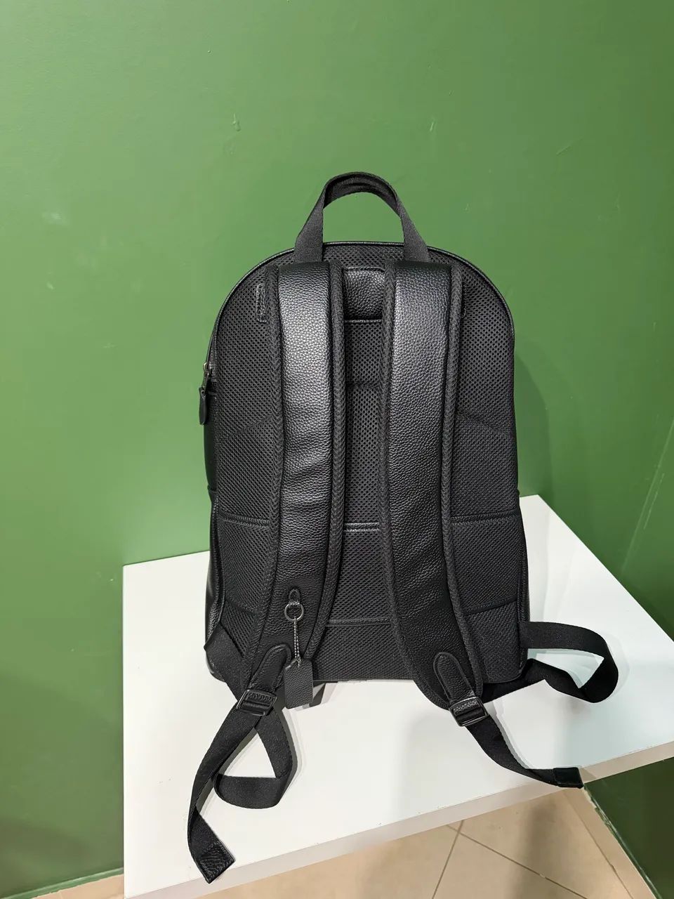 Mochila Coach Couro Preta - Foto 5