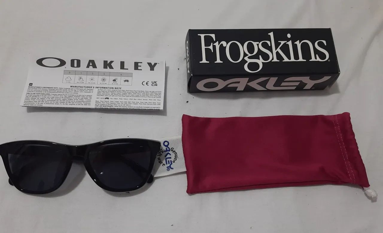 Óculos Oakley Frogskins black 