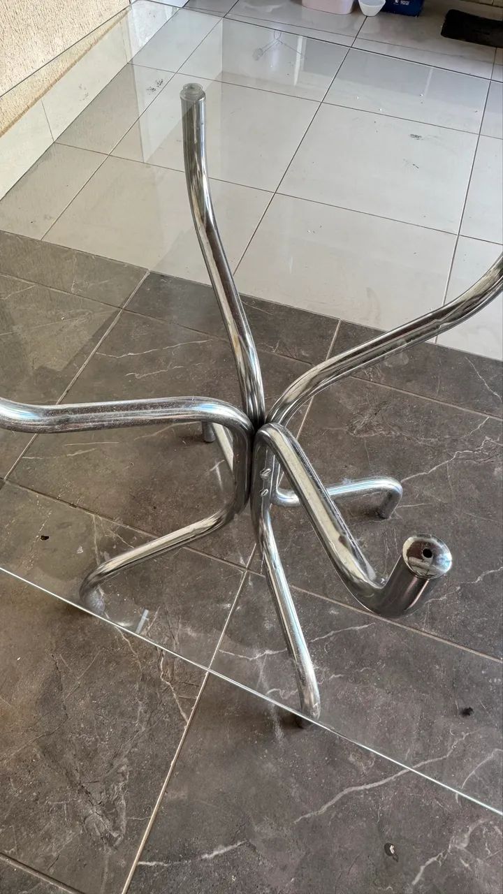 Mesa com tampo de vidro - Foto 2