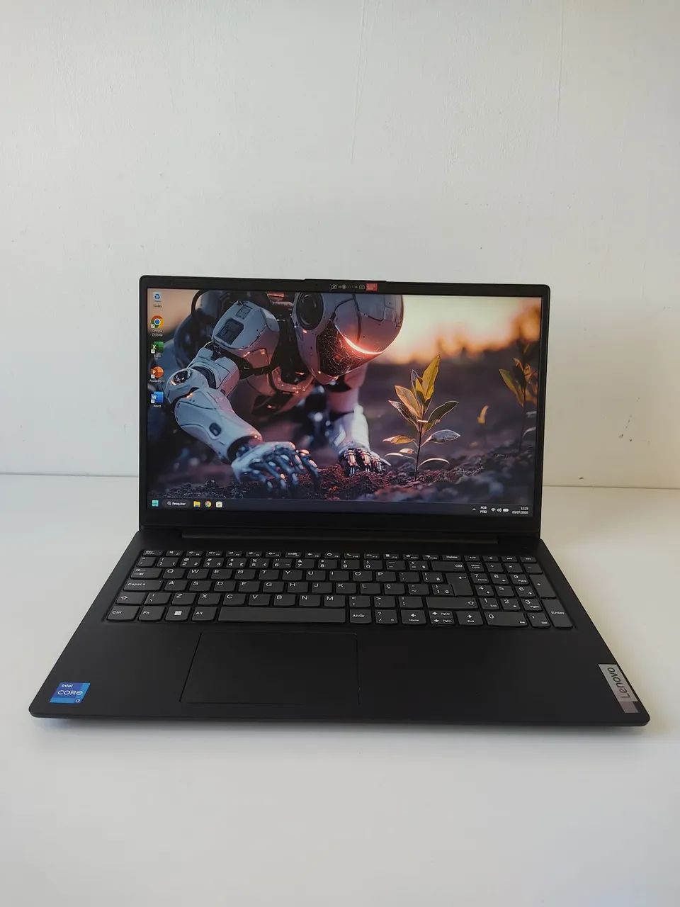 Notebook Lenovo V15 G4