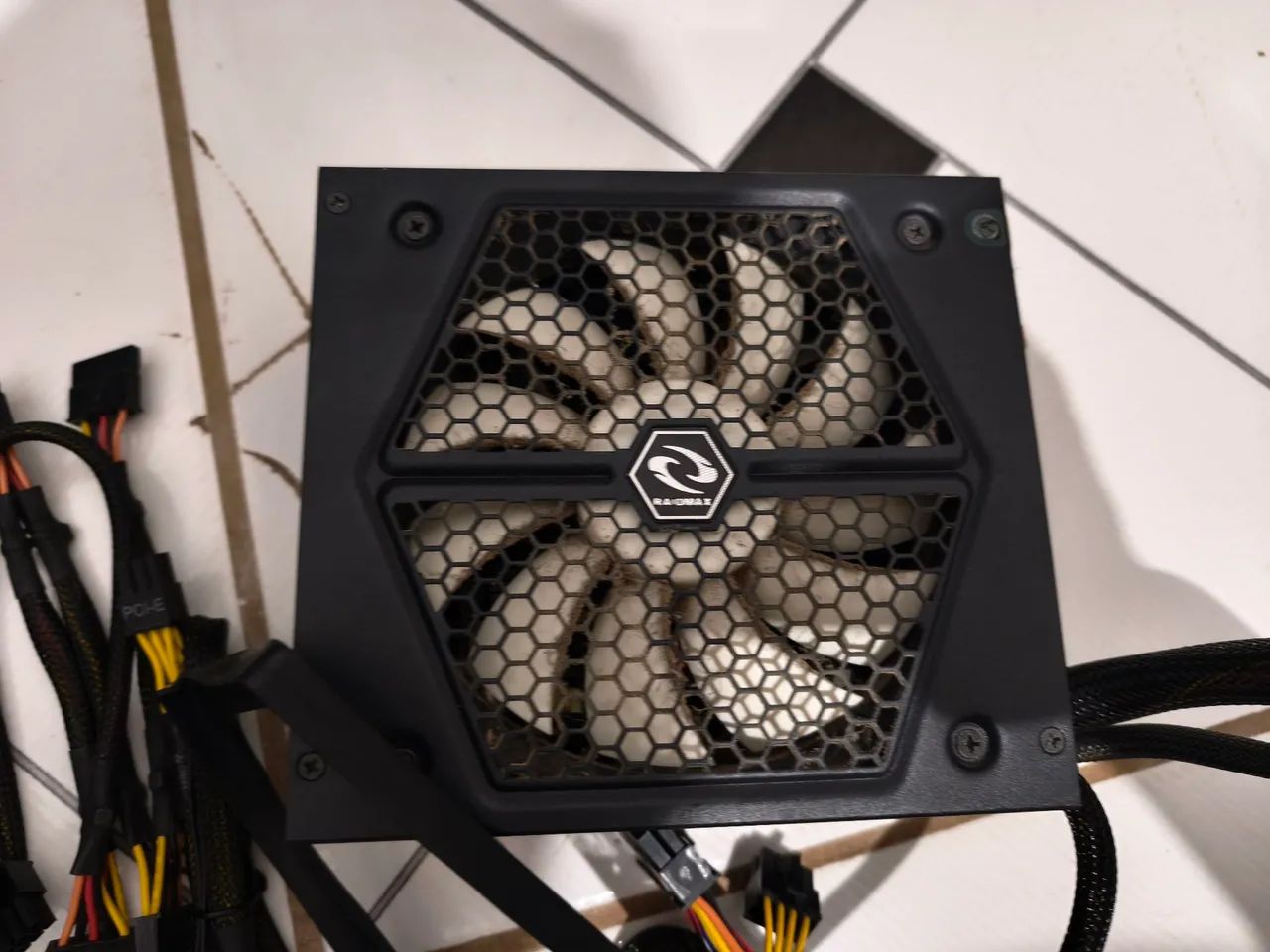 Fonte ATX 850w 80plus gold raidmax - Foto 2
