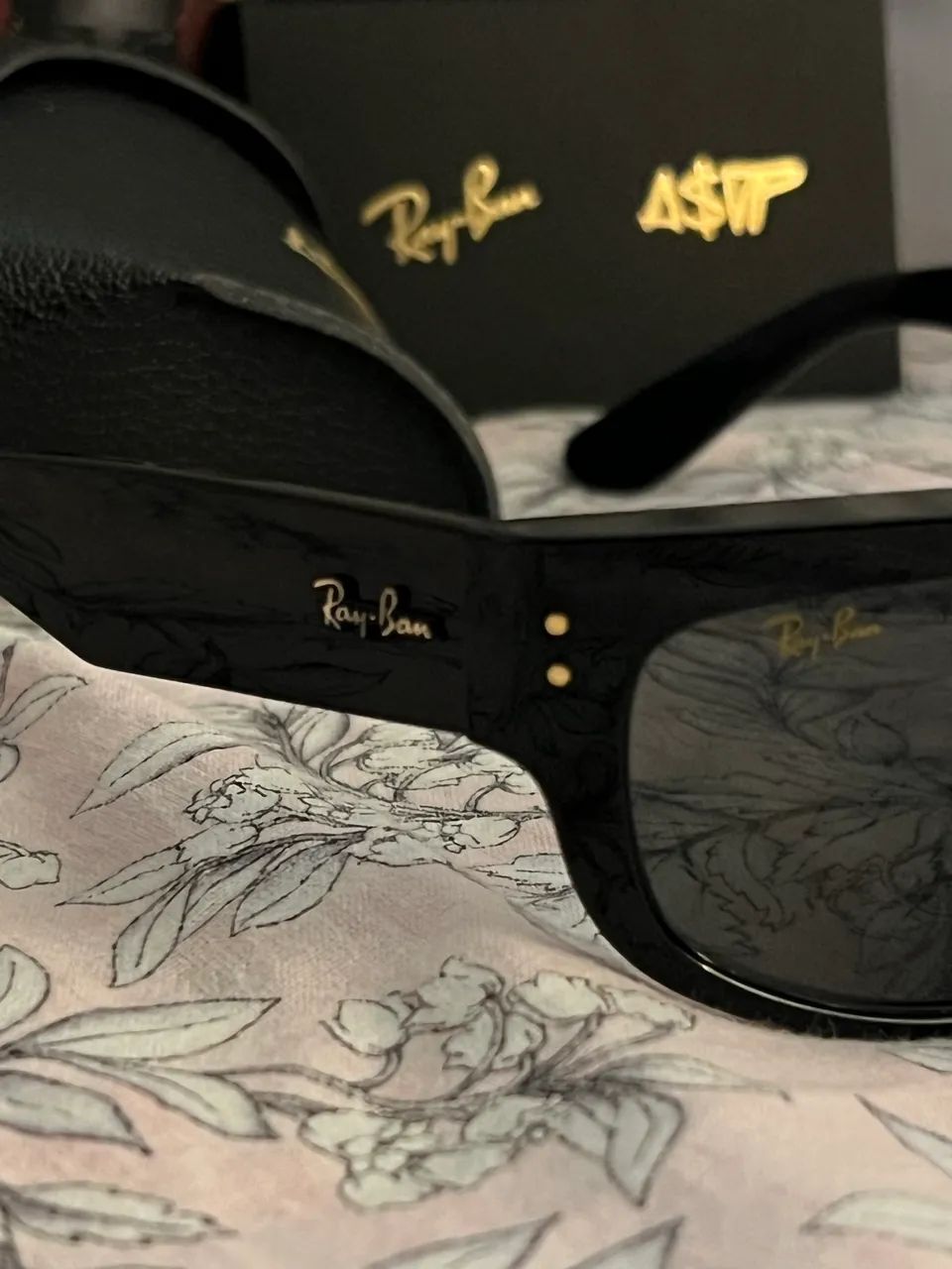 ÓCULOS RAY BAN MEGA BALORAMA BLACKED OUT COLLECTION - Foto 3