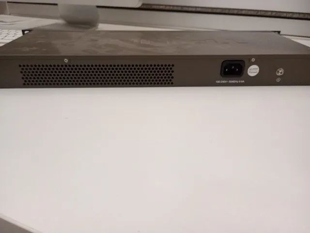 Switch TP LINK - TLSG 1016 16 portas Gigabit - Foto 3