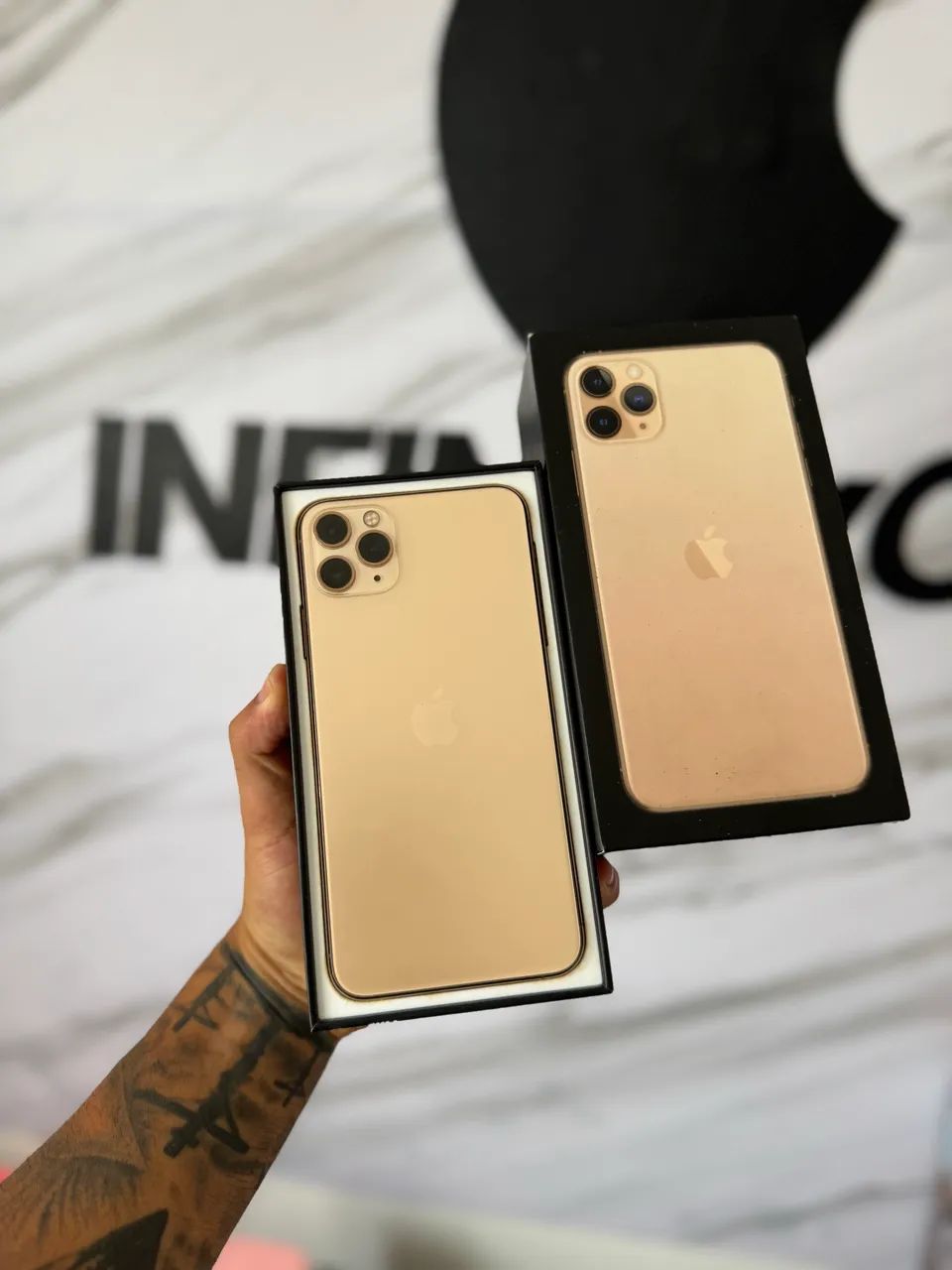 IPHONE 11 PRO MAX 64GB GOLD PROMOÇÃO - Celulares e Smartphones