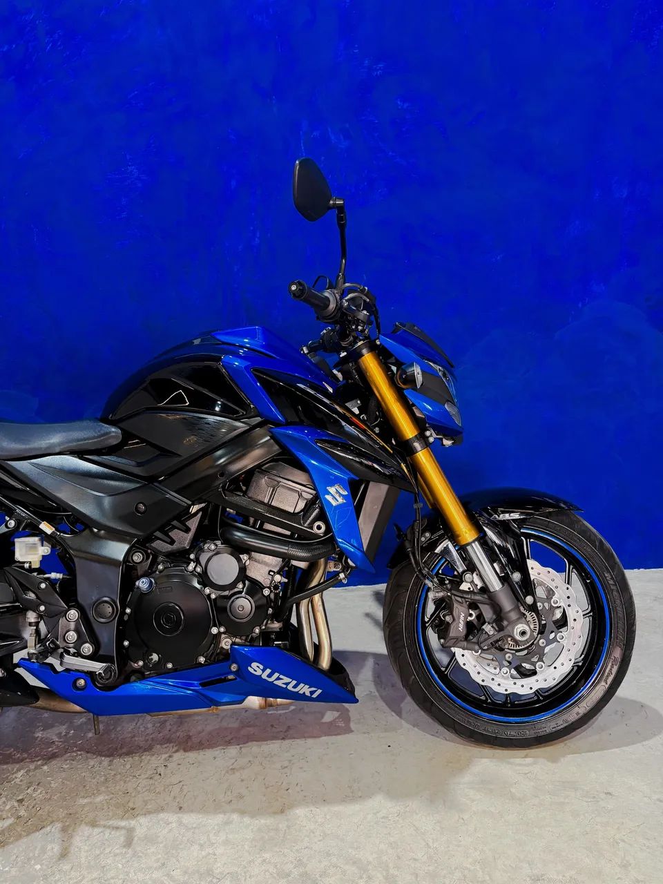 SUZUKI GSX-S 750 - Foto 2