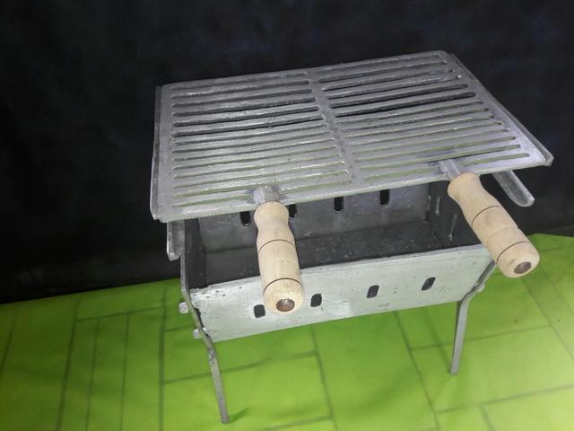 Churrasqueiras pequena de aluminio