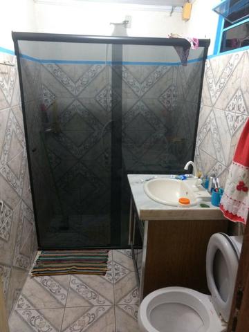 Casa QR 518 Santa Maria, 2 qts, cerâmica, forrada em pvc, churrasqueira, floreira! - Foto 4