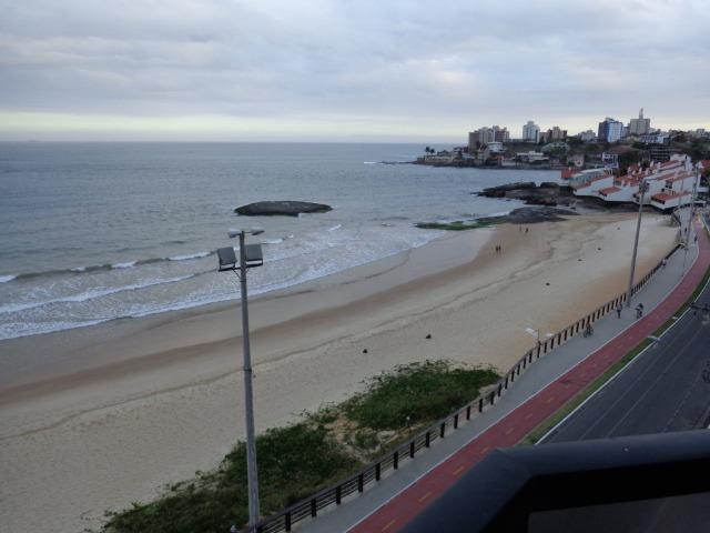 Apto de luxo de frente a praia com 3 suítes, 1 com ar e 2 vagas de garagem - Foto 4