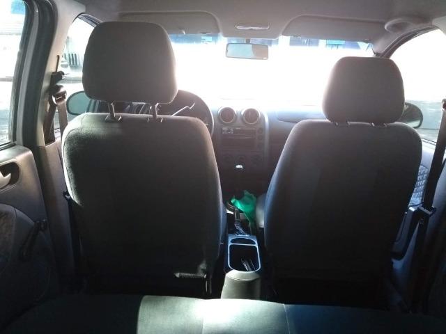 Ford Fiesta Hatch 2003 1.6 completo - Foto 8