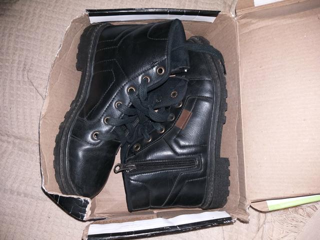 Vendo novinha bota p menino