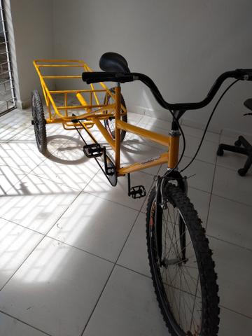 Bicicleta pra uso em diversos tipos de trabalhos