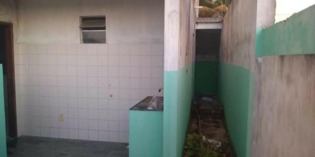 Casa enorme com vaga para 2 carros e fundação para mais 2 lajes - * - Foto 12