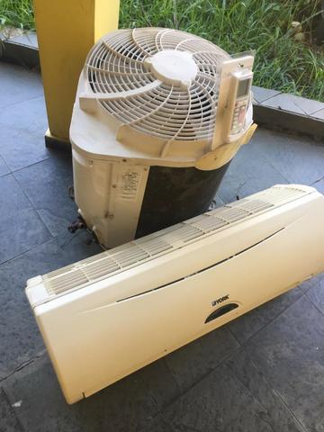 Ar Condicionado Split Springer Midea 18000 BTUs Frio 220V