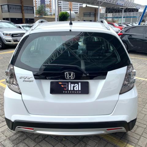 HONDA FIT 2013/2014 1.5 TWIST 16V FLEX 4P AUTOMÁTICO - Foto 4