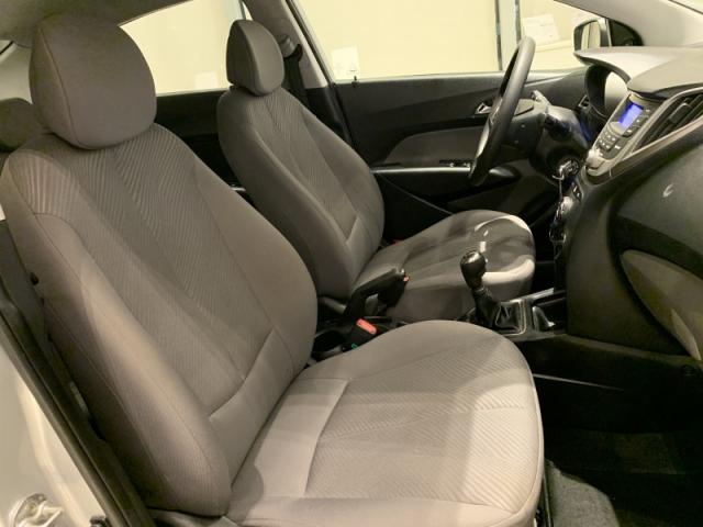 HYUNDAI HB20S 1.6 COMFORT PLUS 16V FLEX 4P MANUAL. - Foto 5