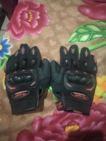 Luvas semi-novas