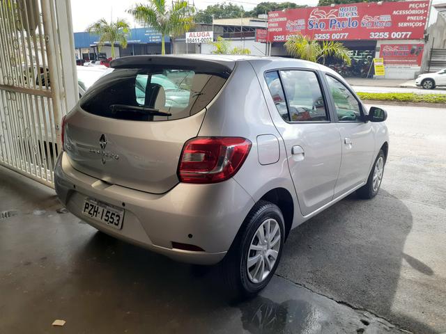 Sandero 4.000 de entrada!!! - Foto 2